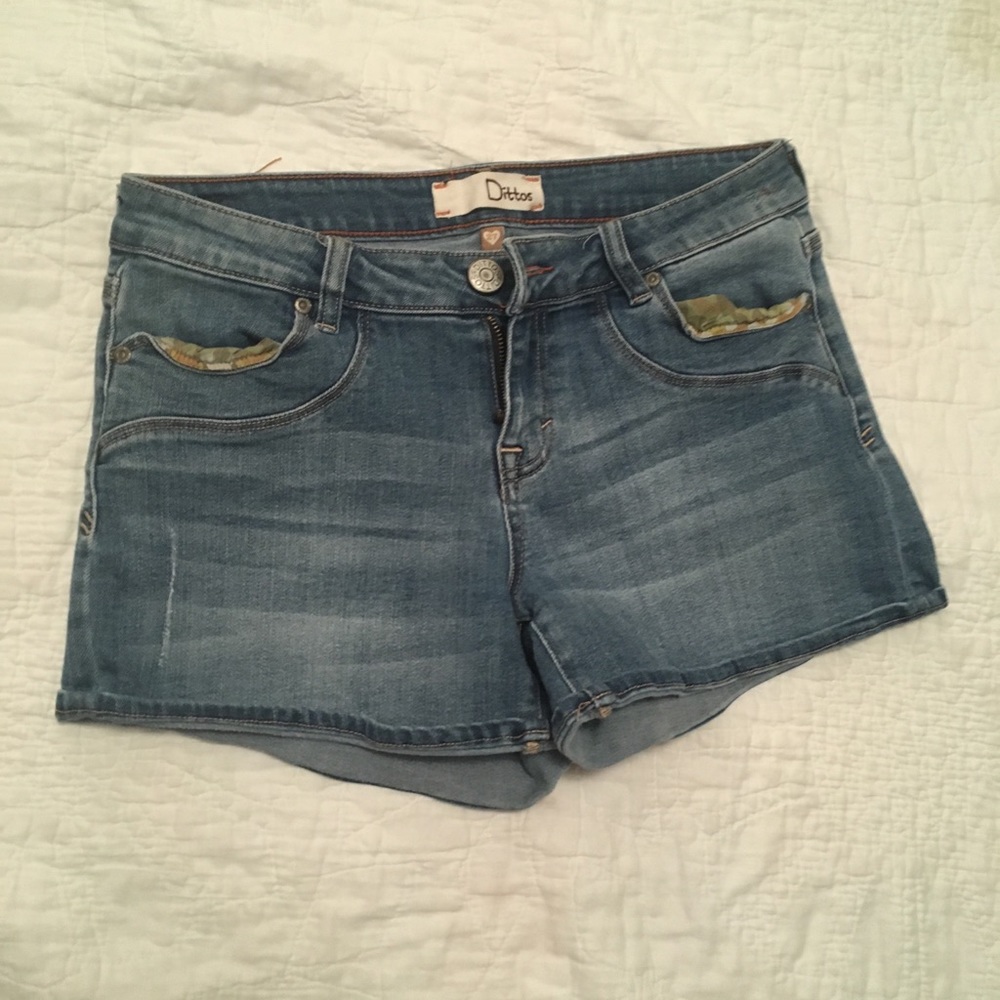*NWOT* Dittos denim shorts